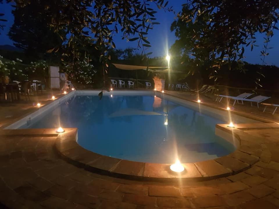 Agriturismo Grossola กัสตีลีโยเน ดิ ออร์ชา ภายนอก รูปภาพ