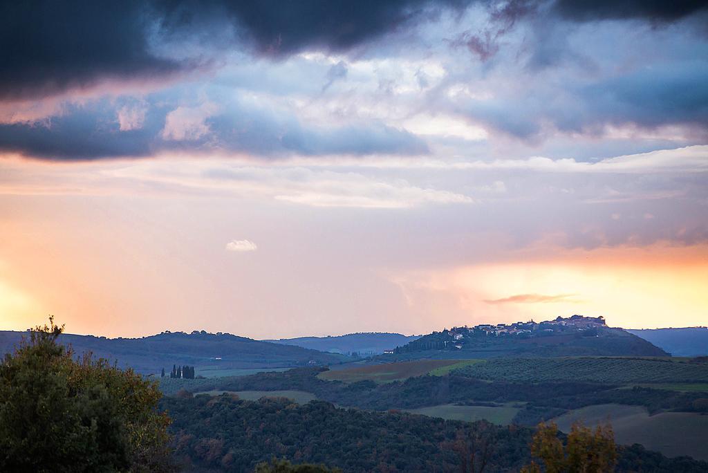 Agriturismo Grossola กัสตีลีโยเน ดิ ออร์ชา ภายนอก รูปภาพ