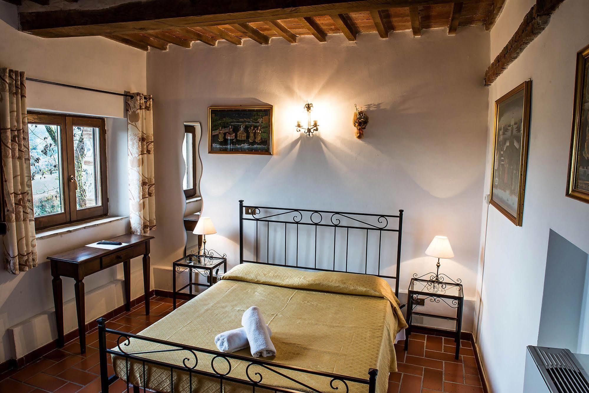 Agriturismo Grossola กัสตีลีโยเน ดิ ออร์ชา ภายนอก รูปภาพ