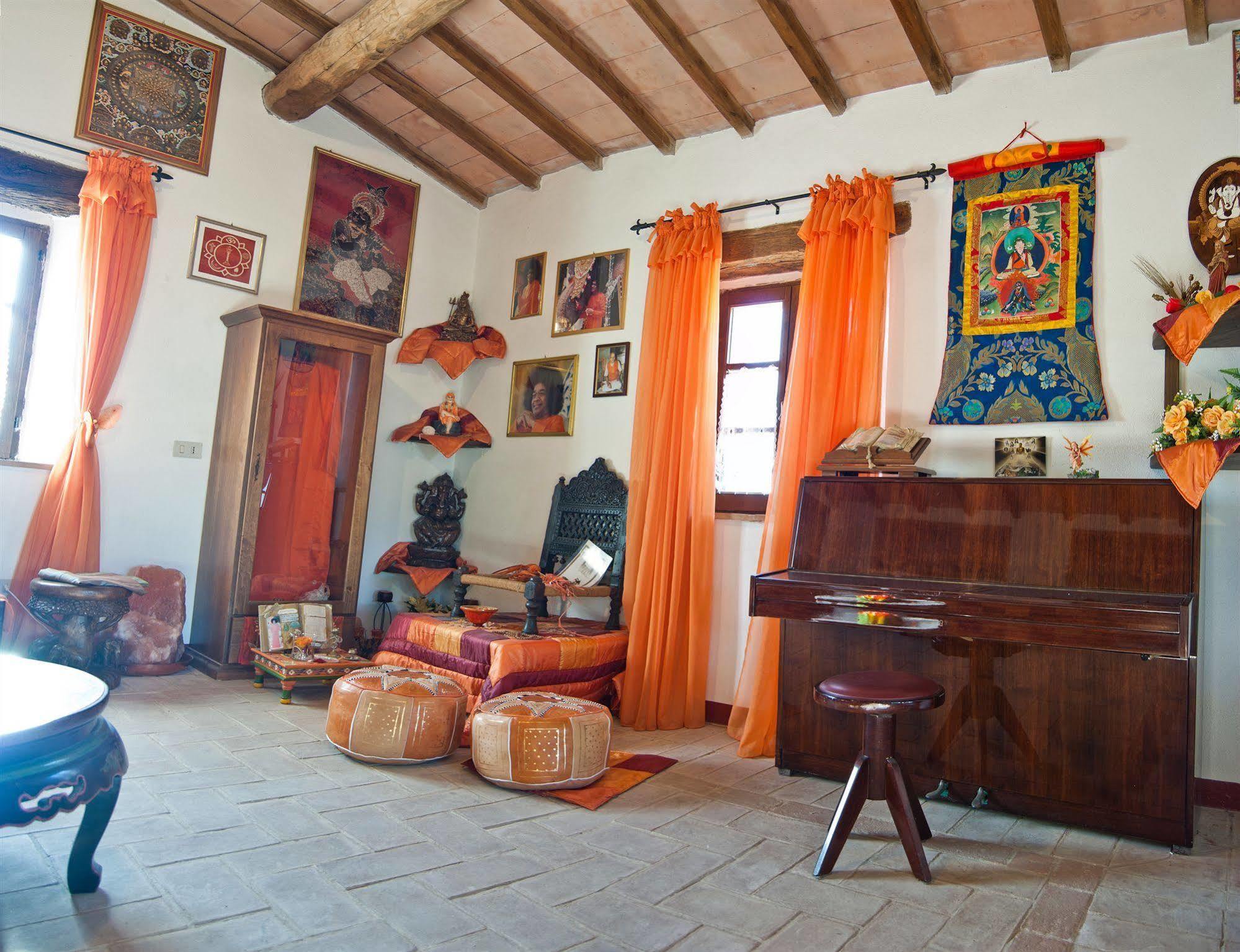 Agriturismo Grossola กัสตีลีโยเน ดิ ออร์ชา ภายนอก รูปภาพ