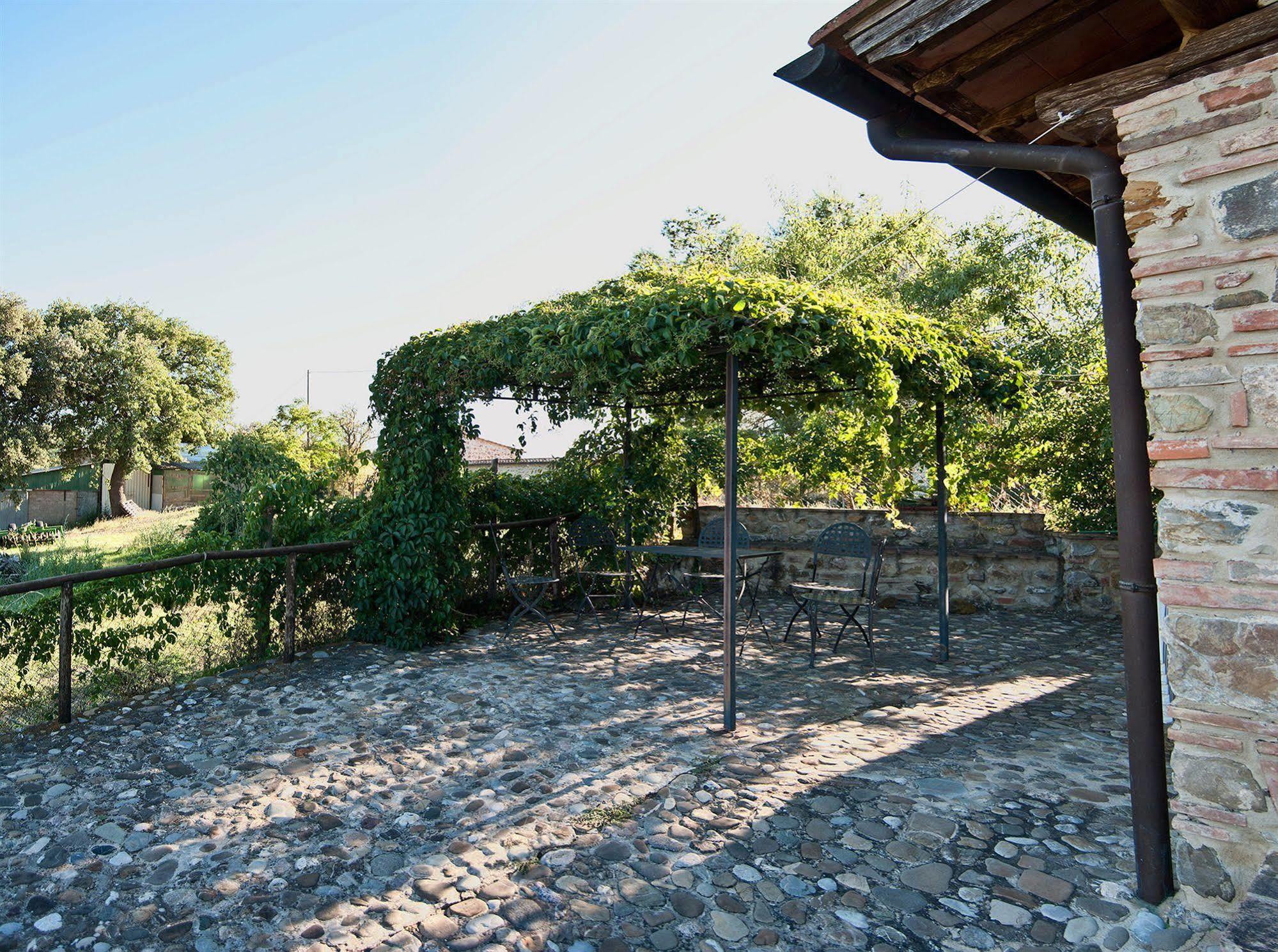 Agriturismo Grossola กัสตีลีโยเน ดิ ออร์ชา ภายนอก รูปภาพ